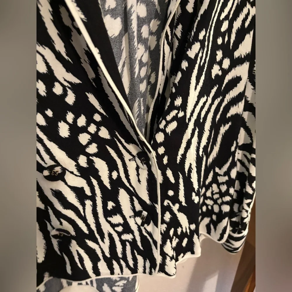 Veronica Beard Clive Blouse - Picture 4 of 4